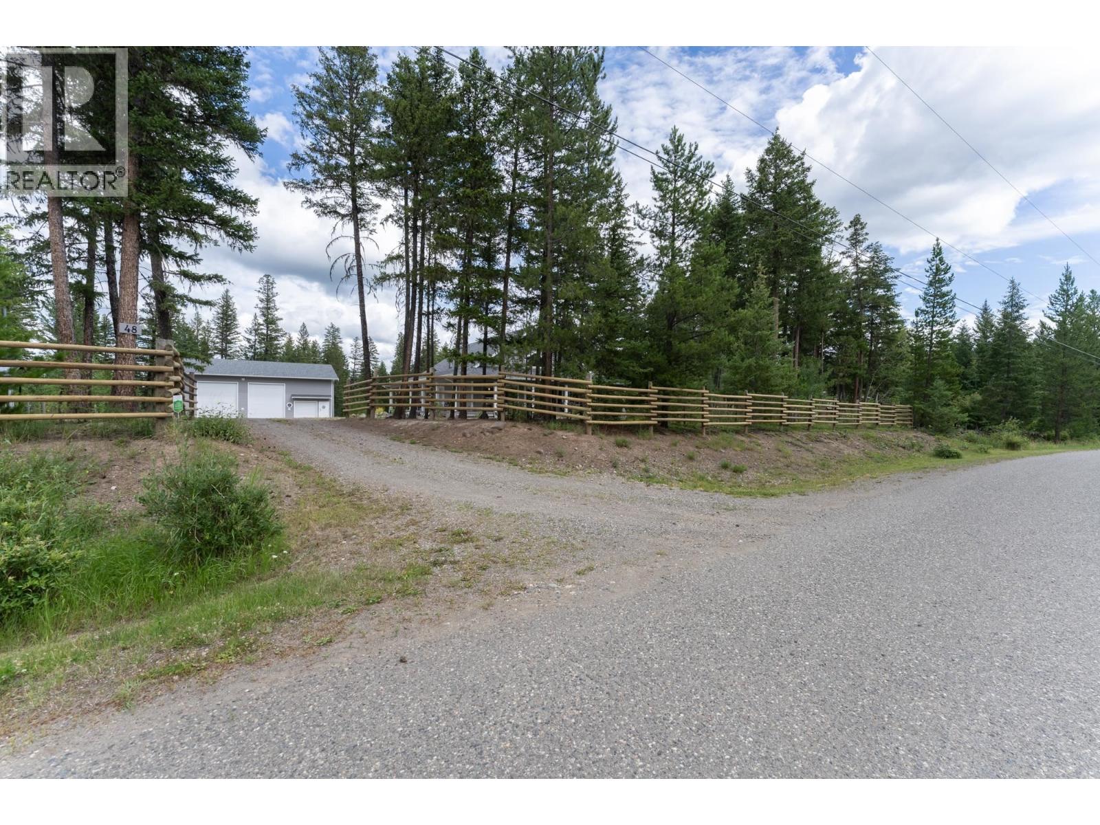 48 Ptarmigan Place, 150 Mile House, British Columbia  V0K 2G0 - Photo 2 - R3034668