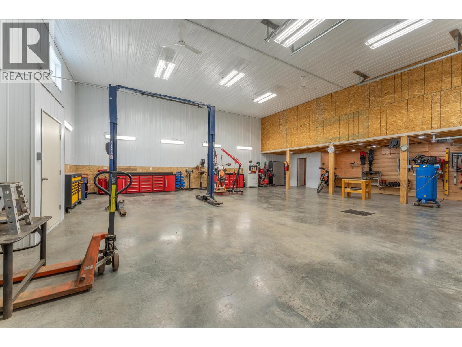 48 Ptarmigan Place, 150 Mile House, British Columbia  V0K 2G0 - Photo 28 - R3034668