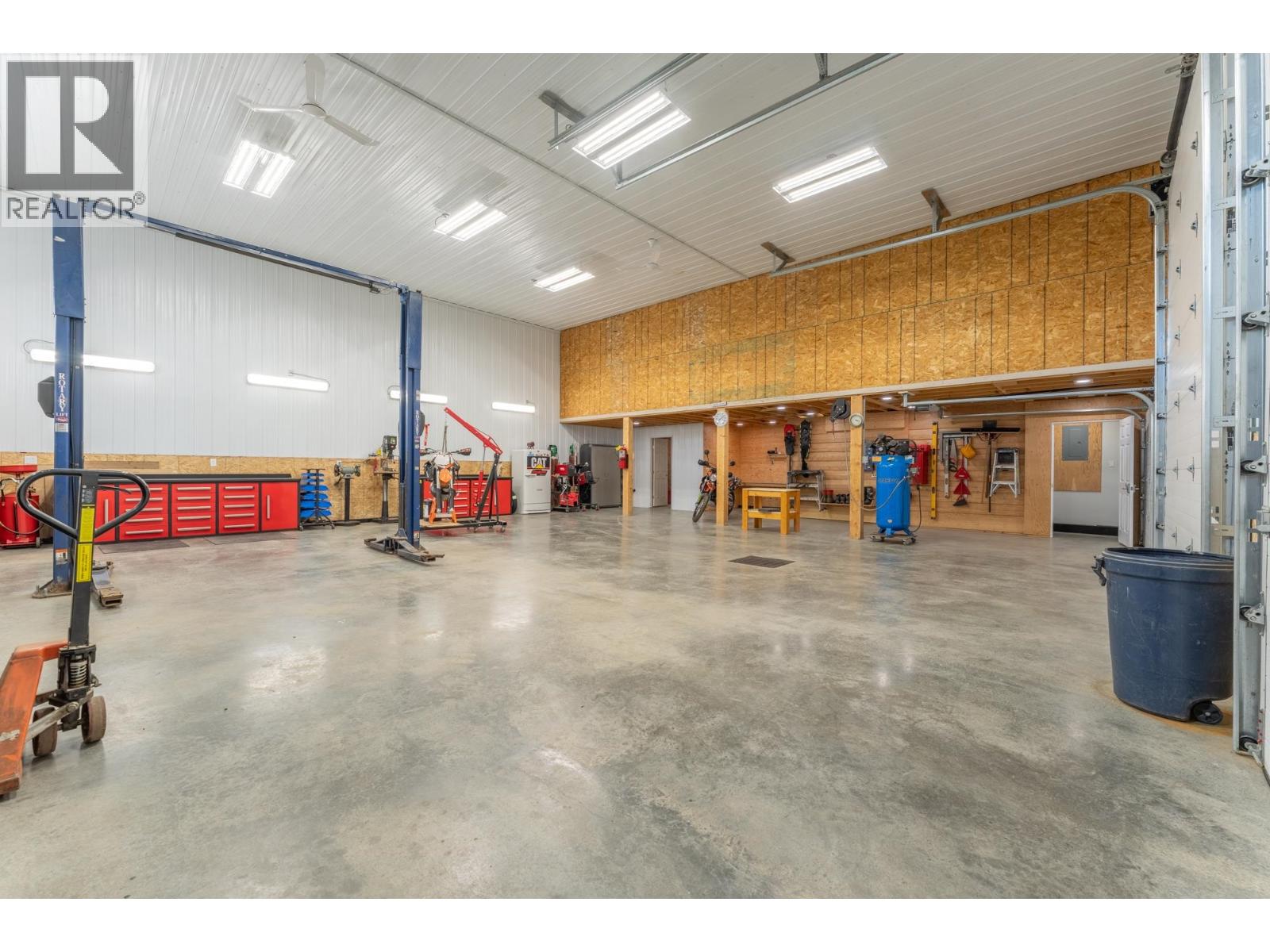 48 Ptarmigan Place, 150 Mile House, British Columbia  V0K 2G0 - Photo 29 - R3034668