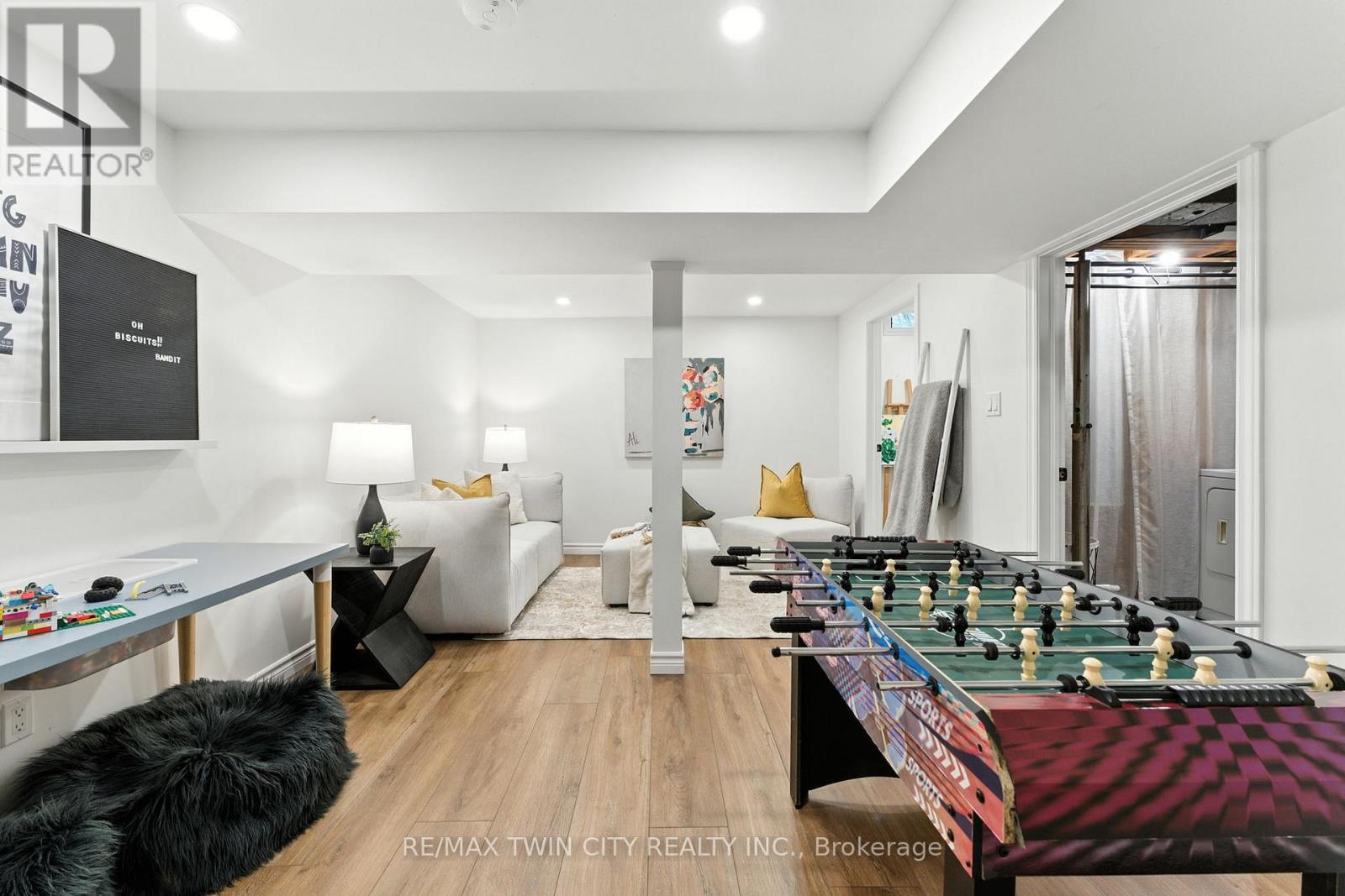 68 Westmount Mews, Cambridge, Ontario  N1S 4J1 - Photo 19 - X12329883