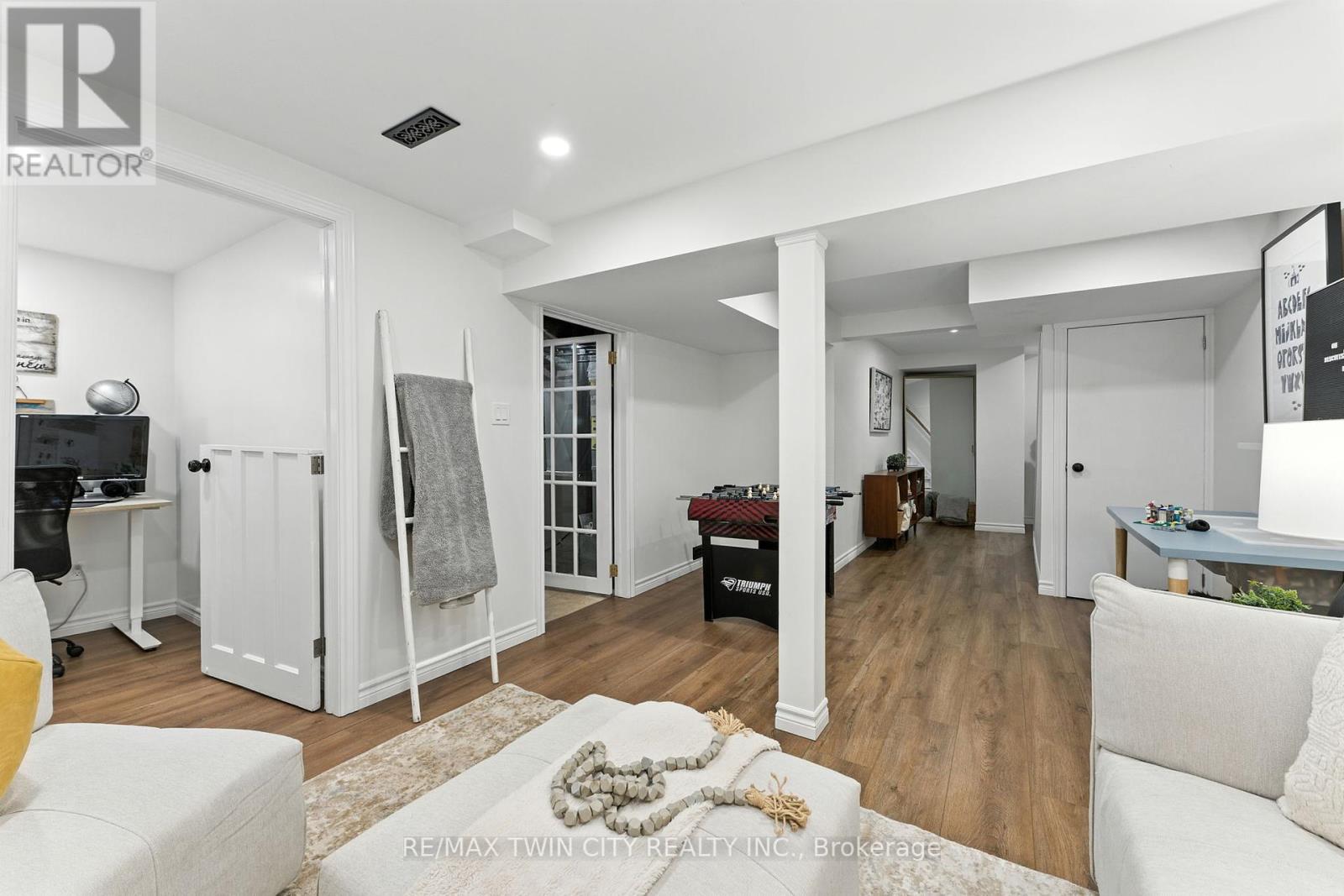 68 Westmount Mews, Cambridge, Ontario  N1S 4J1 - Photo 21 - X12329883