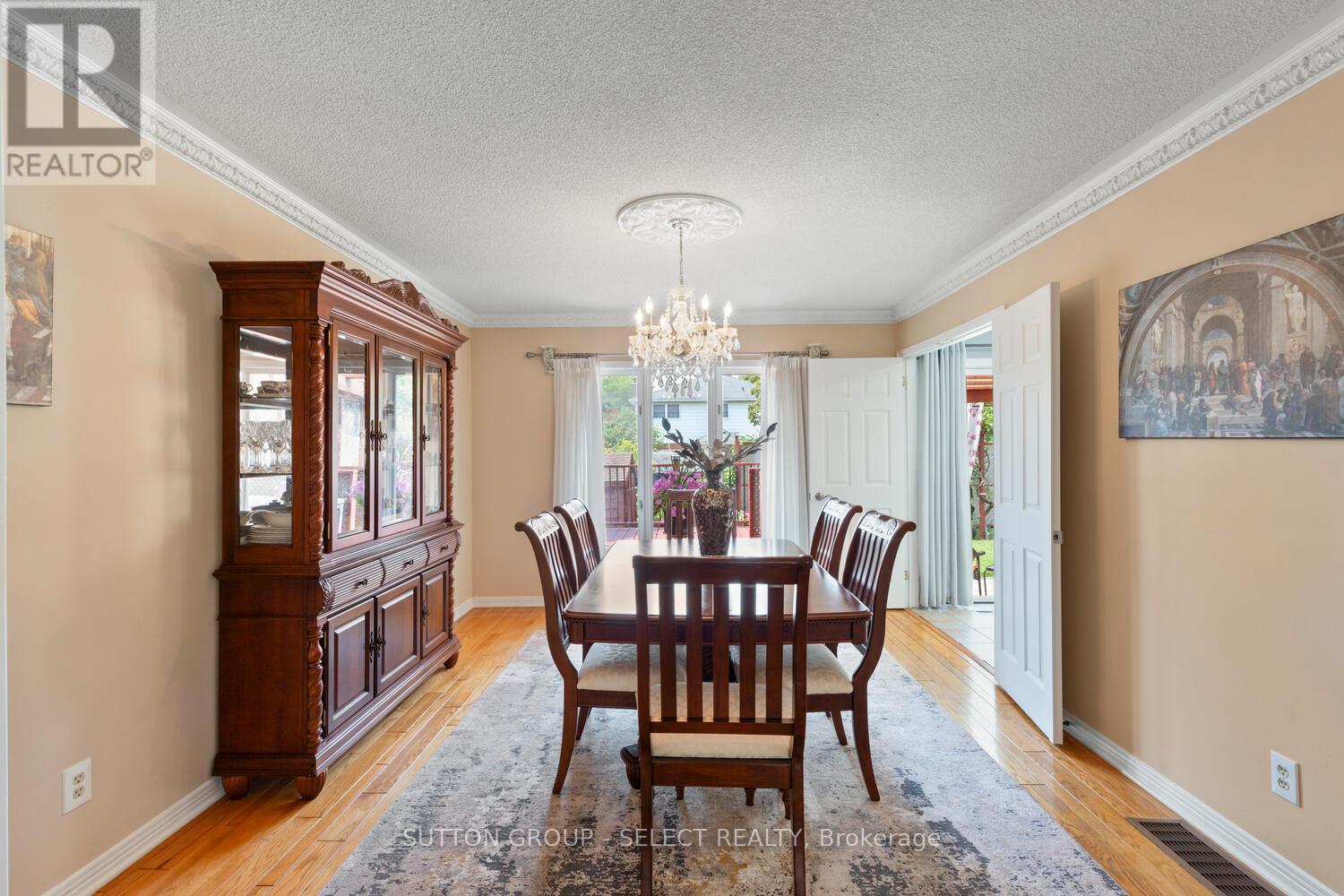 487 Jeffreybrook Close, London North, Ontario  N5X 2S5 - Photo 7 - X12330278