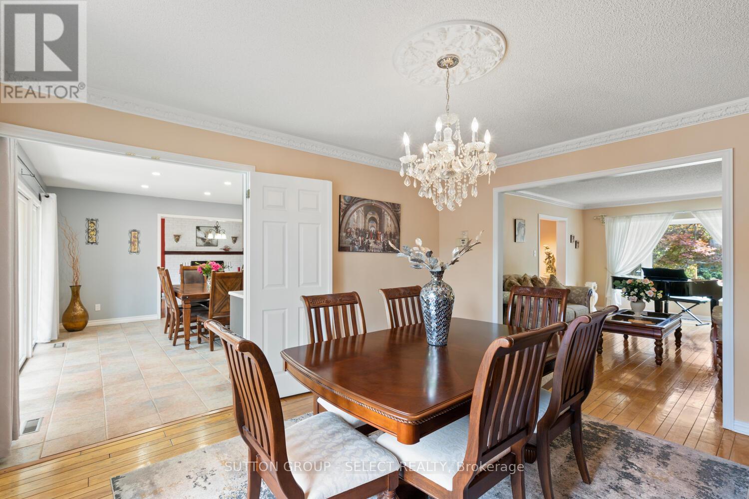 487 Jeffreybrook Close, London North, Ontario  N5X 2S5 - Photo 8 - X12330278