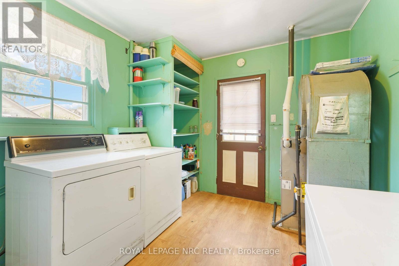 16 Cambridge Road E, Fort Erie, Ontario  L0S 1B0 - Photo 21 - X12304676
