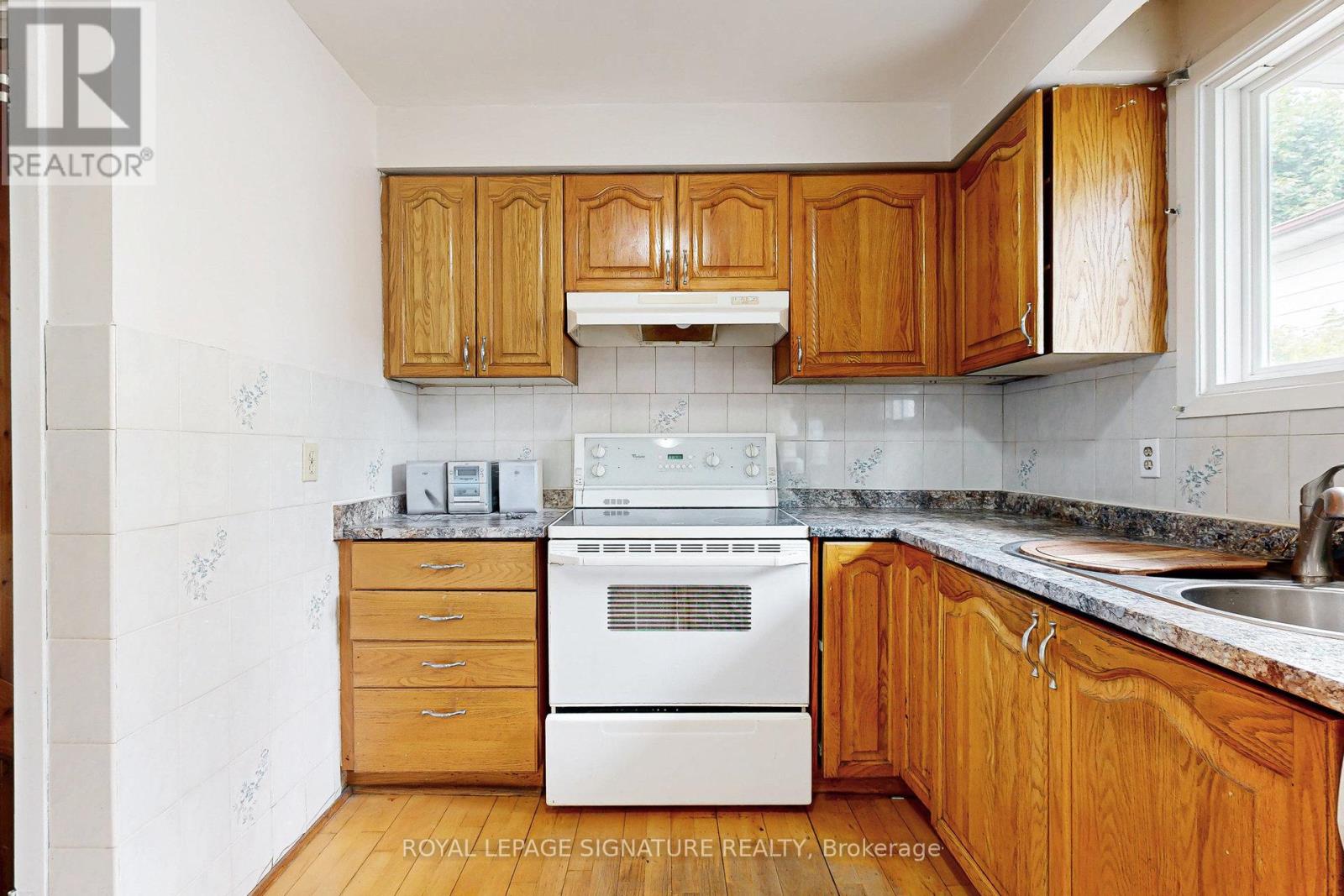 20 Sexton Crescent, Toronto, Ontario  M2H 2L5 - Photo 17 - C12324827