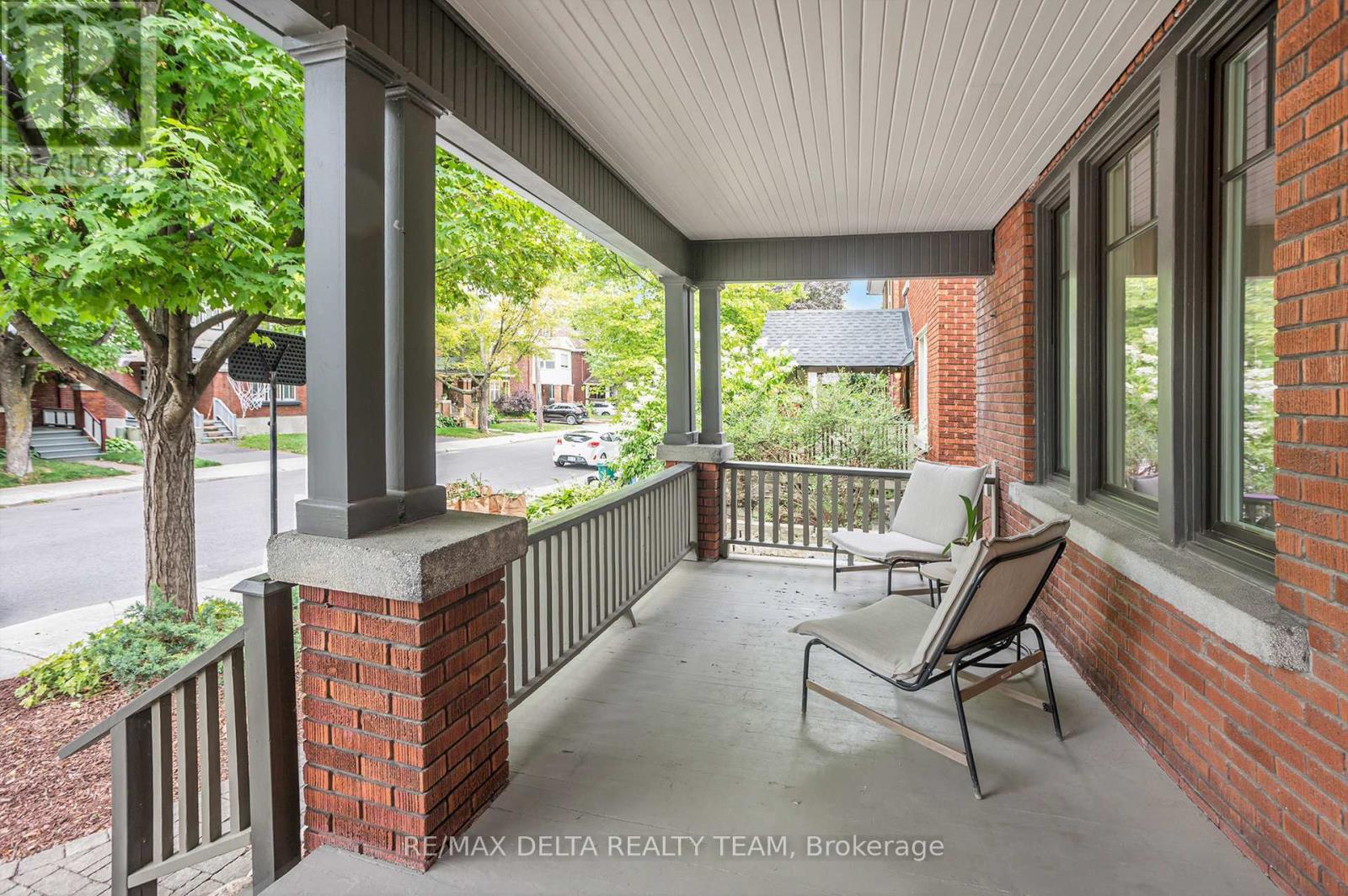 Property at 44 RENFREW AVENUE image 3