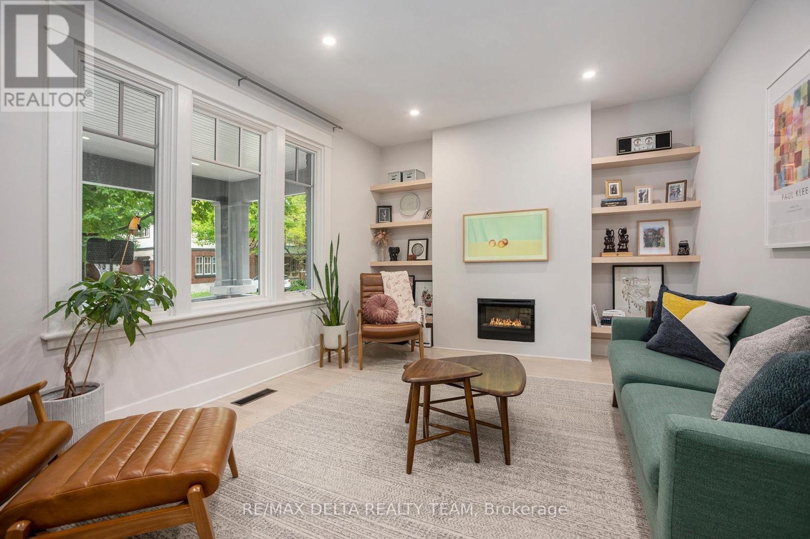 Property at 44 RENFREW AVENUE image 5