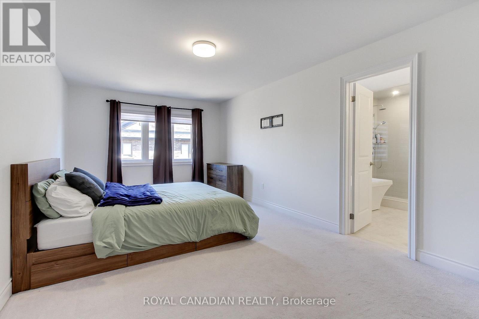 1404 Blackmore Street, Innisfil, Ontario  L9S 0P2 - Photo 28 - N12330102