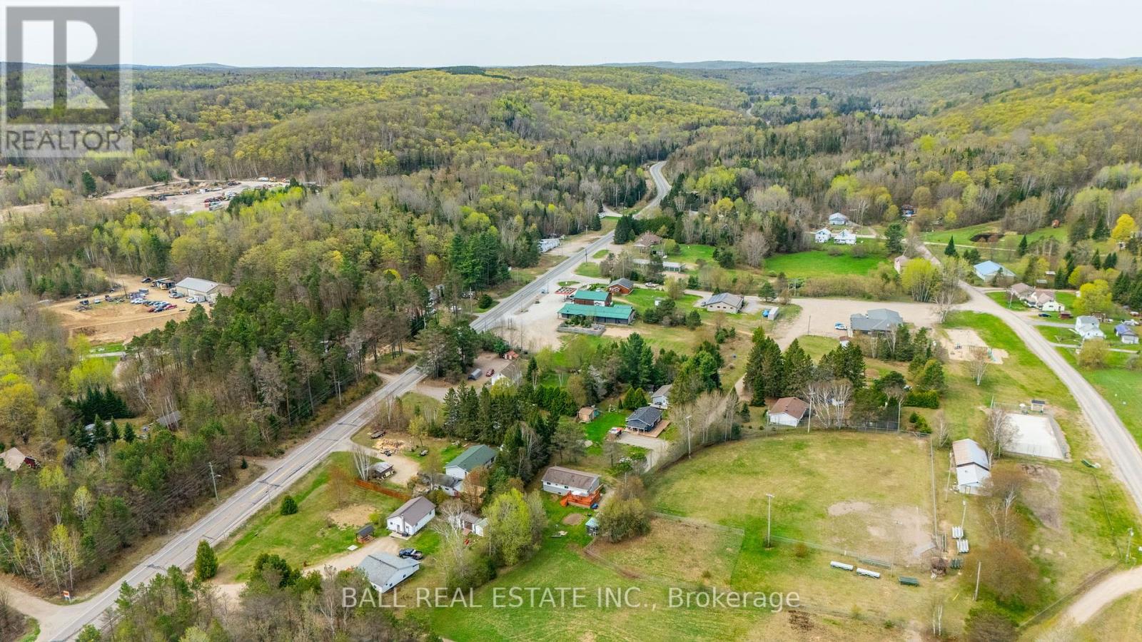 1039 Rainbow Drive, Dysart Et Al, Ontario  K0L 1X0 - Photo 25 - X12154731