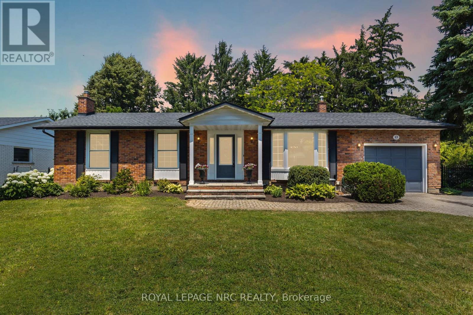 Property at 10 UPPER CANADA DRIVE image 1