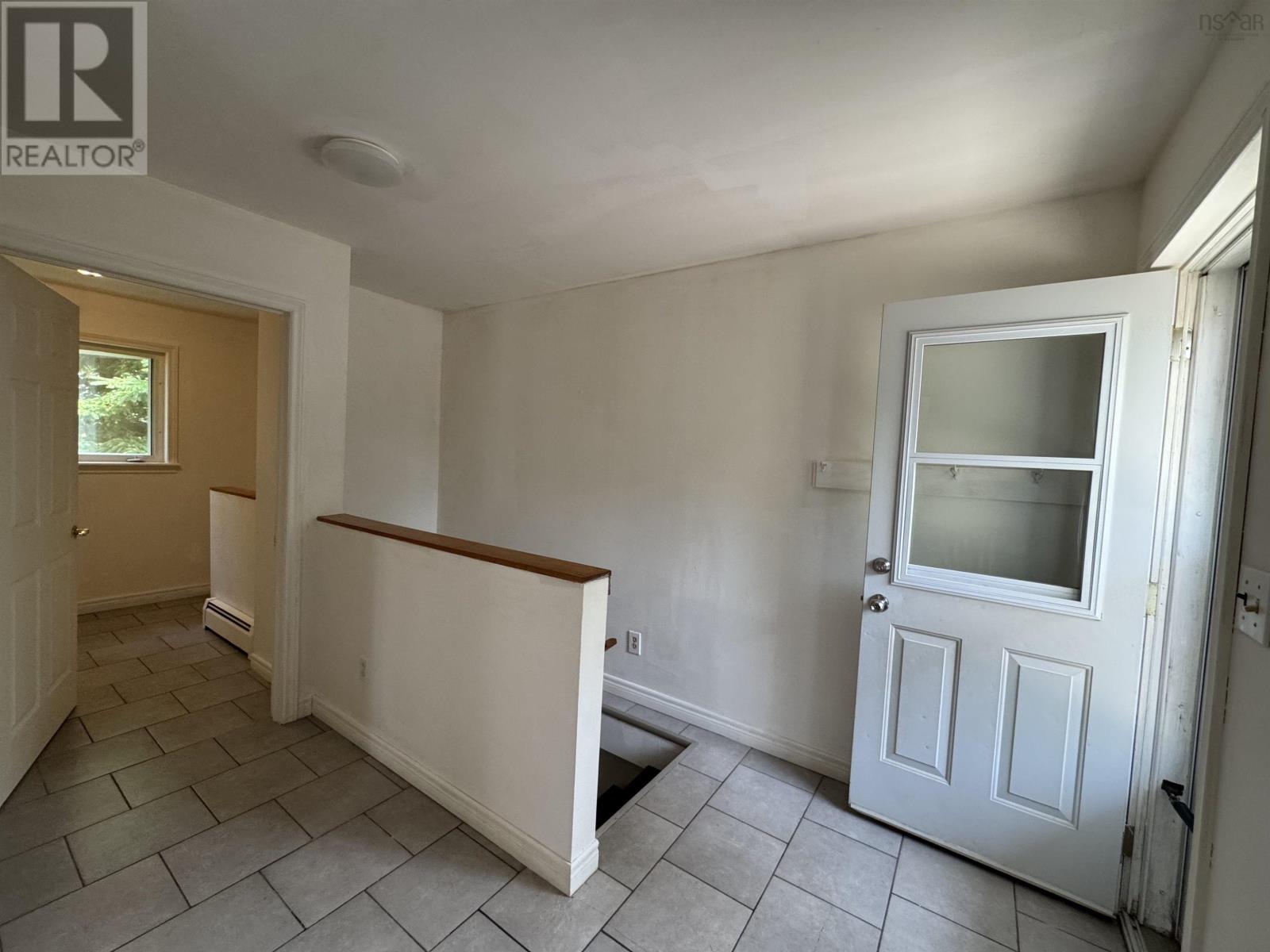 233 Douglas Avenue, Glace Bay, Nova Scotia  B1A 1C2 - Photo 12 - 202519184
