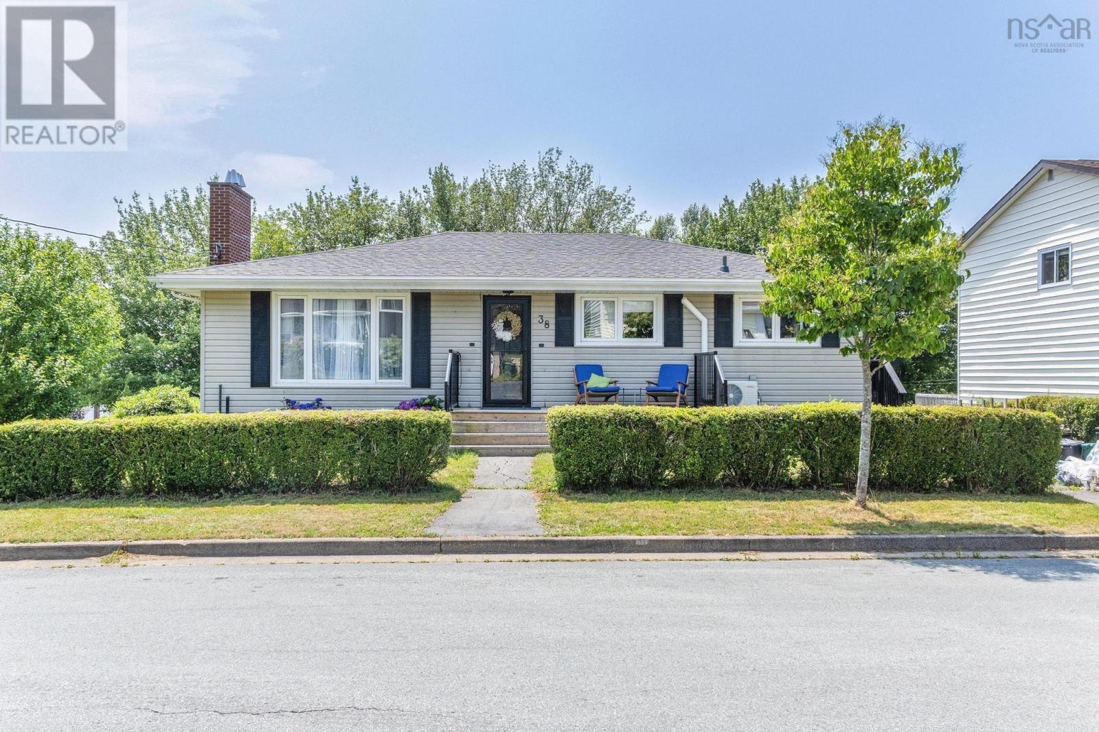 Property at 38 Lynn Drive image 1