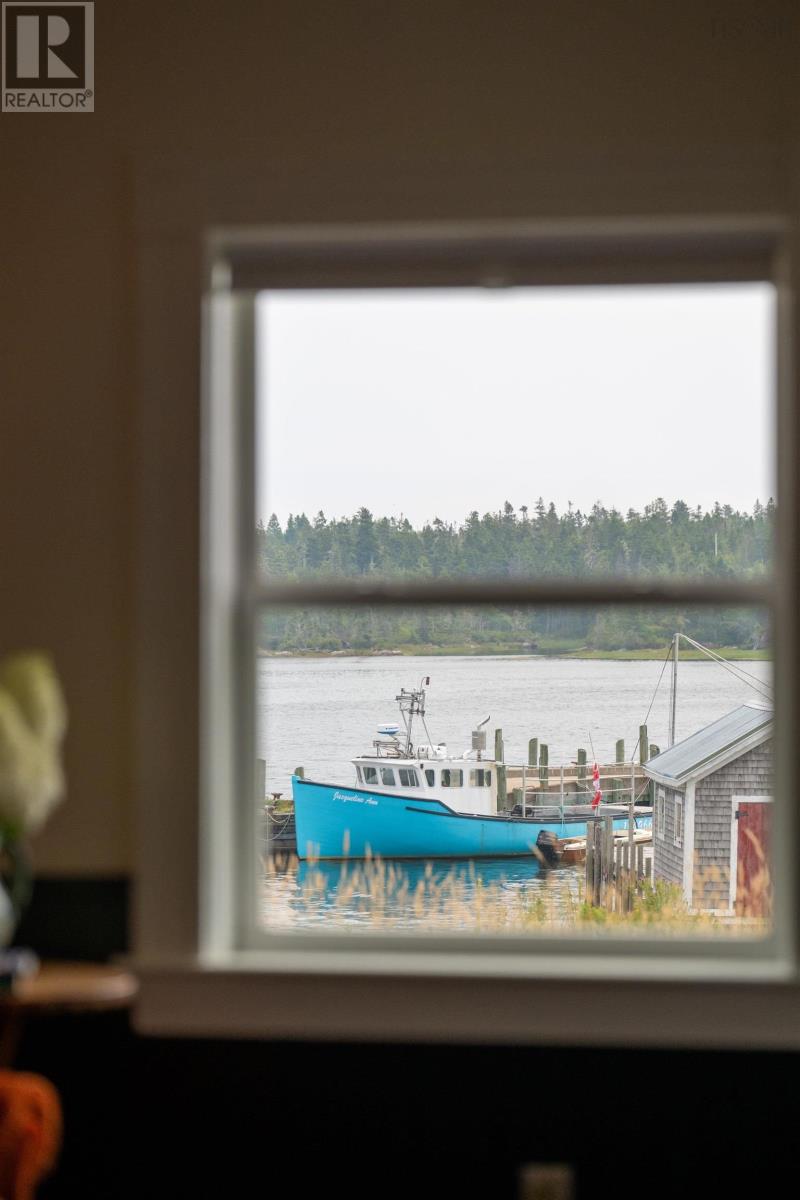 28 Wharf Road, Bush Island, Nova Scotia  B0R 1C0 - Photo 21 - 202519761