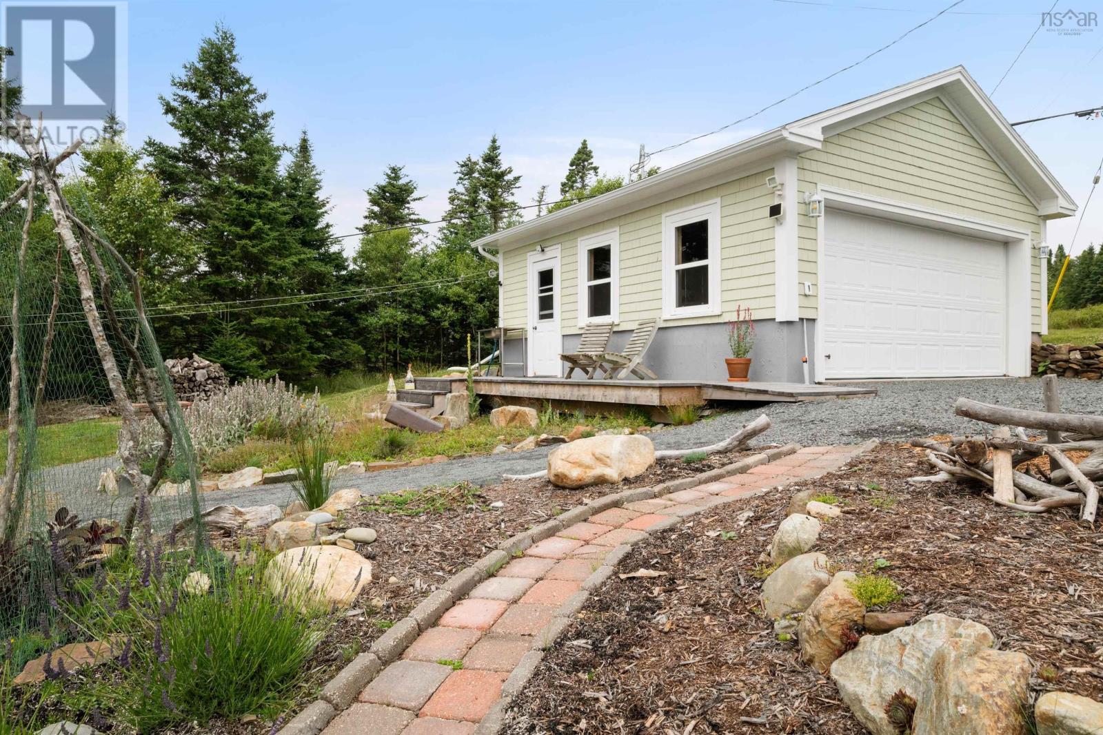 28 Wharf Road, Bush Island, Nova Scotia  B0R 1C0 - Photo 43 - 202519761