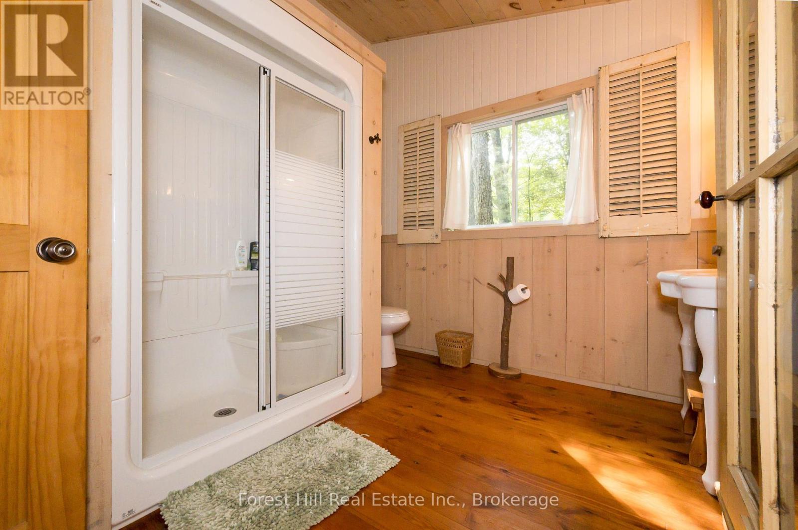 1224 Moot Lake Road S, Lake Of Bays, Ontario  P0B 0A3 - Photo 10 - X12330135