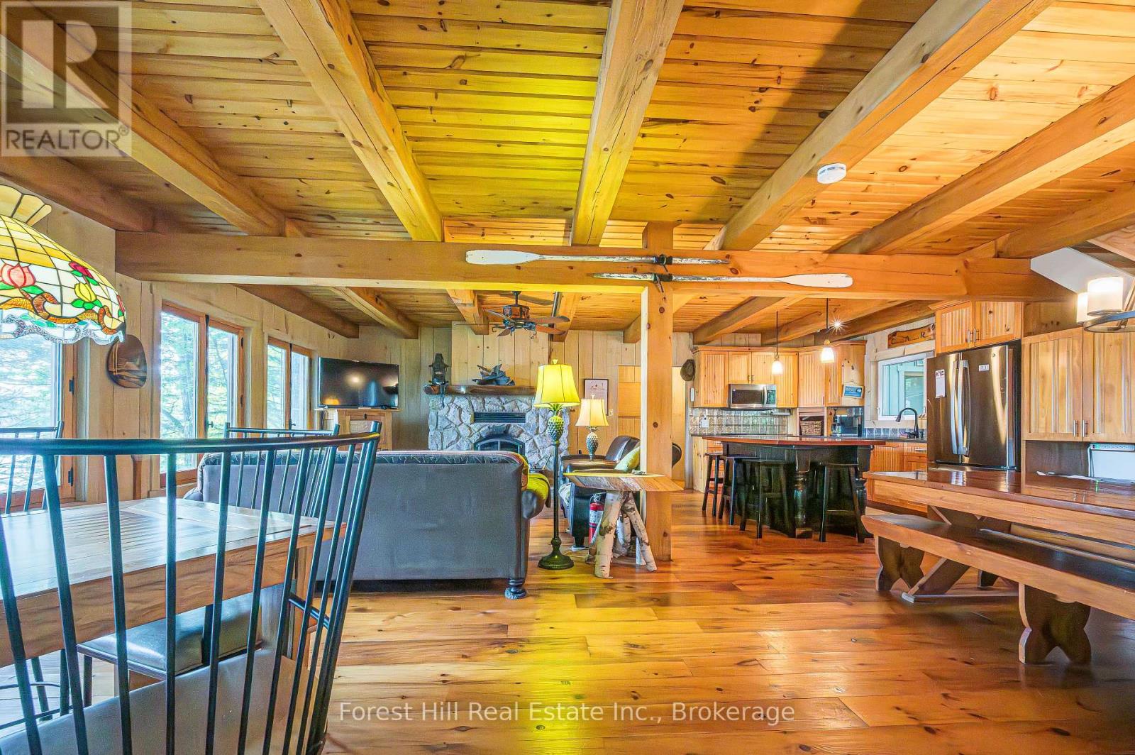1224 Moot Lake Road S, Lake Of Bays, Ontario  P0B 0A3 - Photo 13 - X12330135