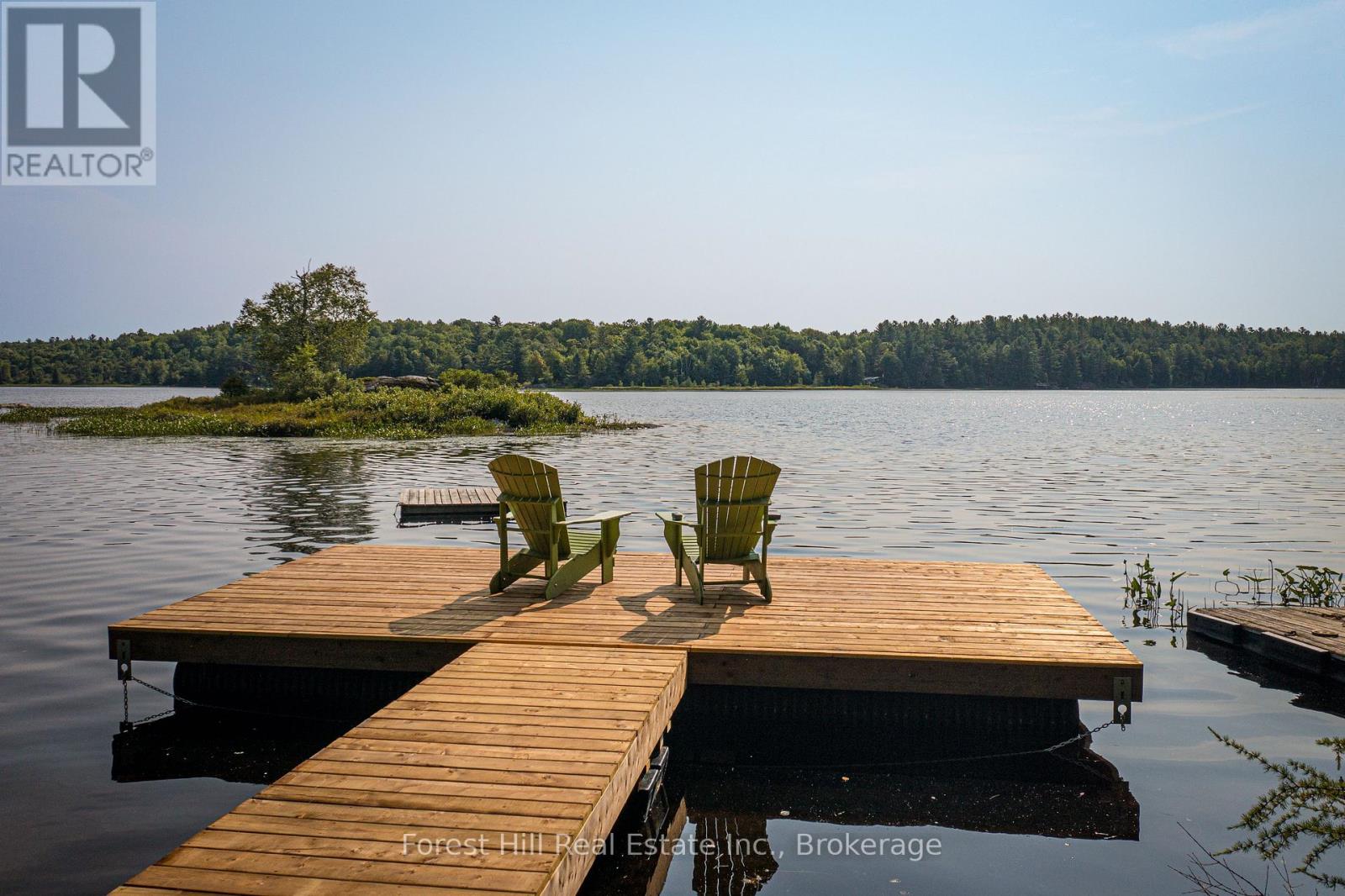 1224 Moot Lake Road S, Lake Of Bays, Ontario  P0B 0A3 - Photo 2 - X12330135