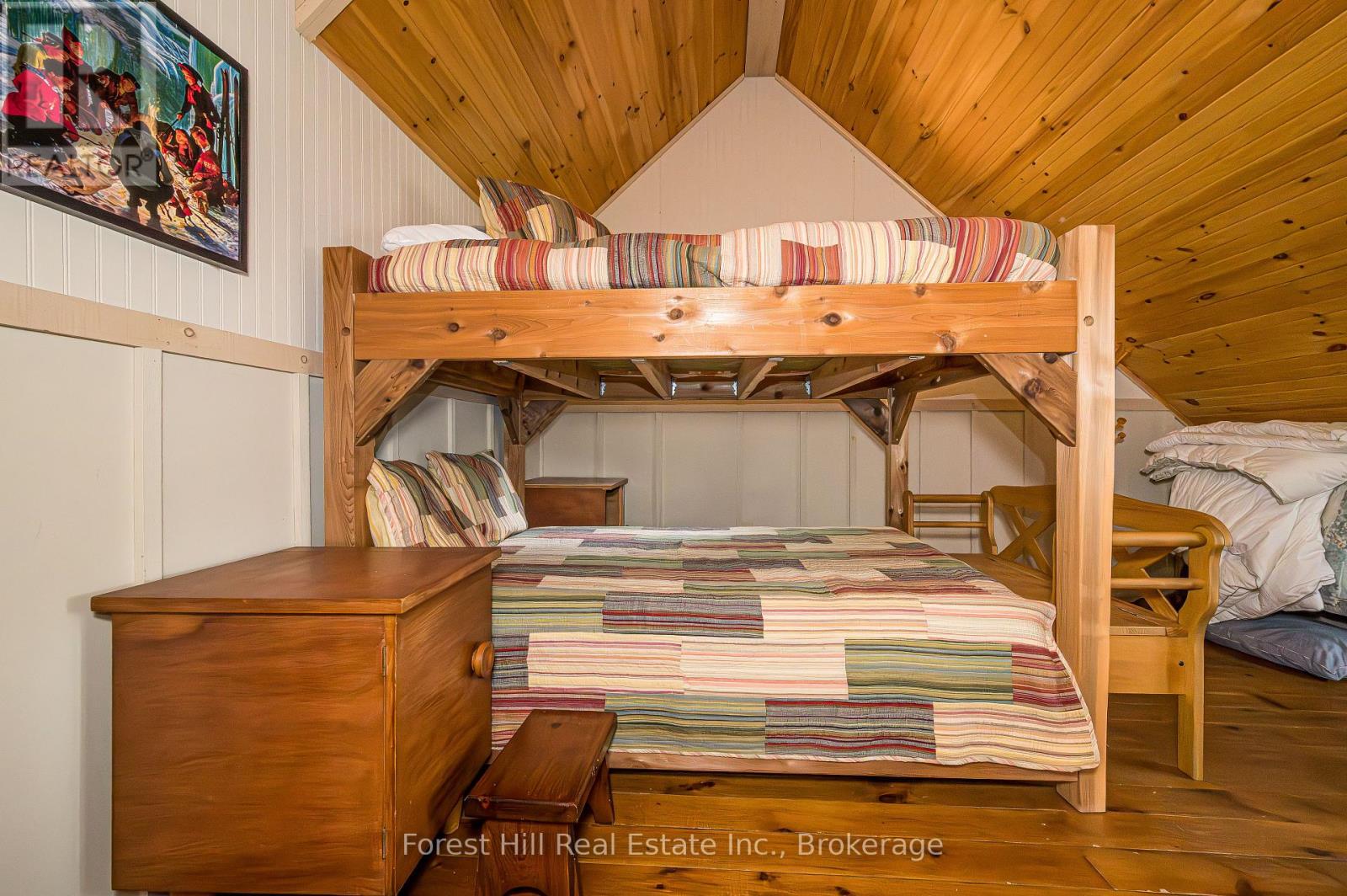 1224 Moot Lake Road S, Lake Of Bays, Ontario  P0B 0A3 - Photo 21 - X12330135