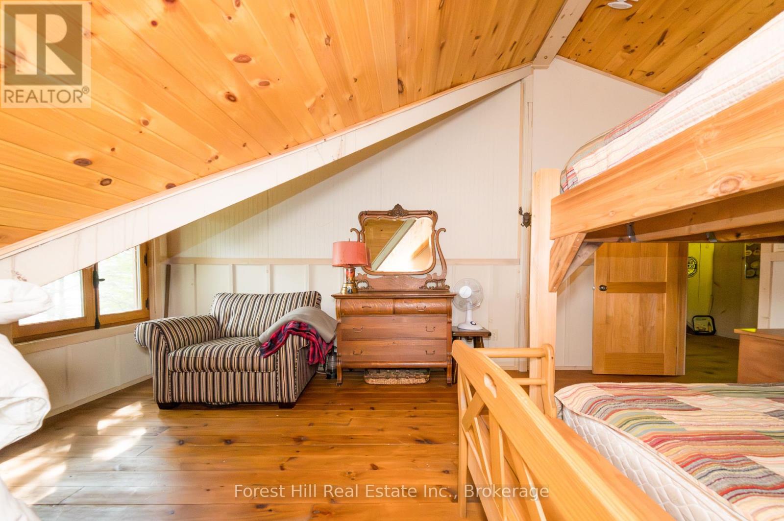 1224 Moot Lake Road S, Lake Of Bays, Ontario  P0B 0A3 - Photo 23 - X12330135