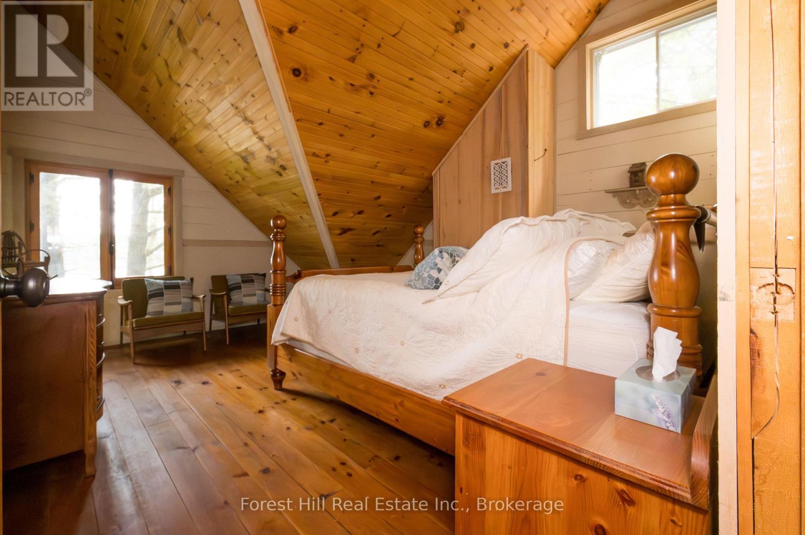 1224 Moot Lake Road S, Lake Of Bays, Ontario  P0B 0A3 - Photo 24 - X12330135