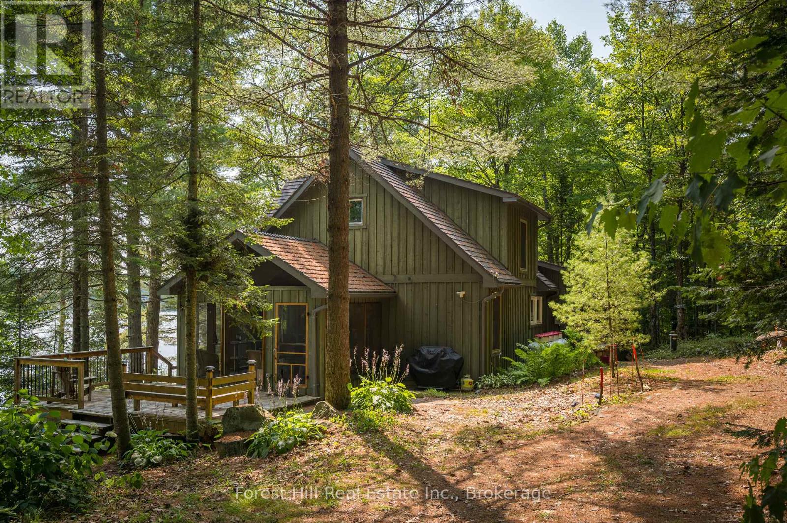 1224 Moot Lake Road S, Lake Of Bays, Ontario  P0B 0A3 - Photo 3 - X12330135