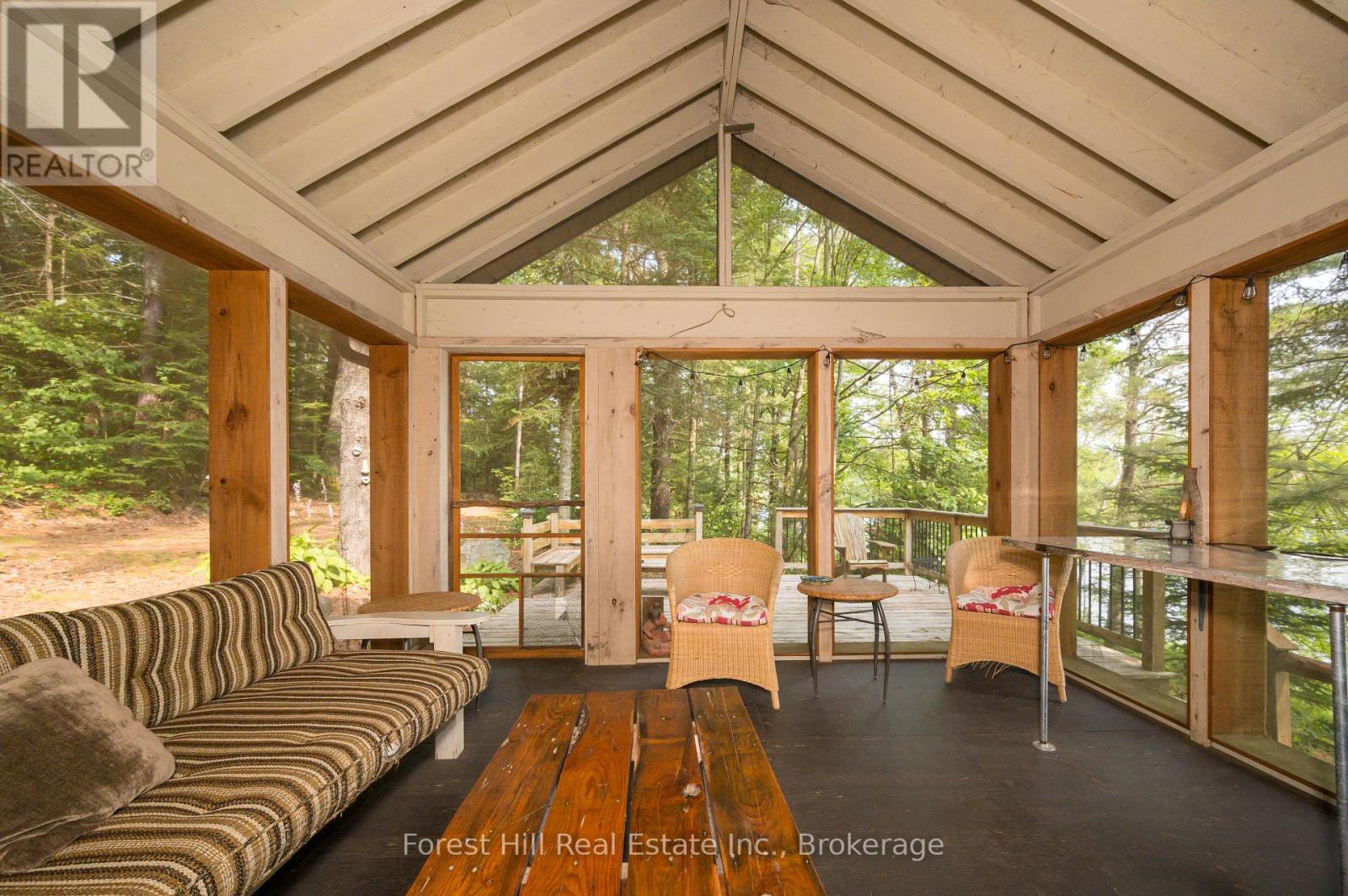 1224 Moot Lake Road S, Lake Of Bays, Ontario  P0B 0A3 - Photo 6 - X12330135