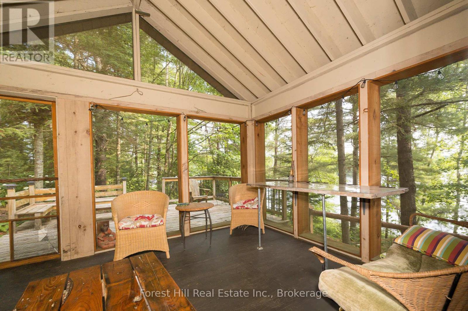 1224 Moot Lake Road S, Lake Of Bays, Ontario  P0B 0A3 - Photo 7 - X12330135