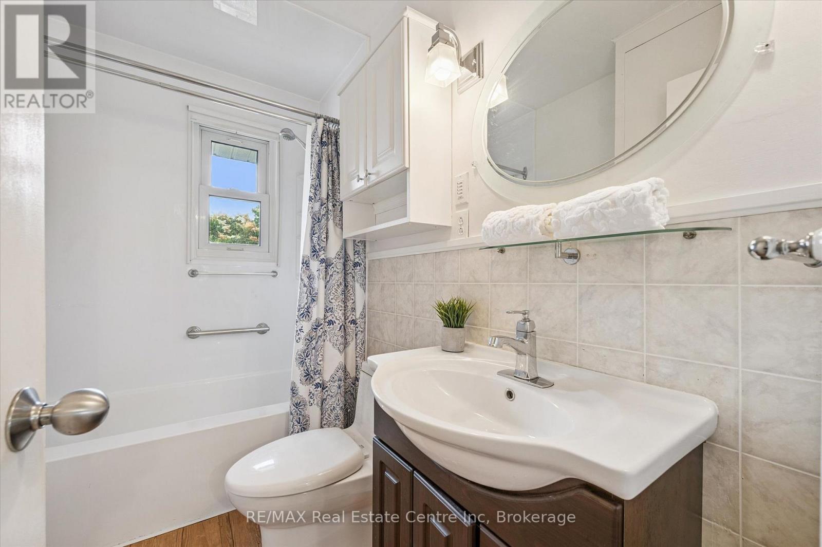 288 Margaret Avenue, Hamilton, Ontario  L8E 2J2 - Photo 13 - X12330197