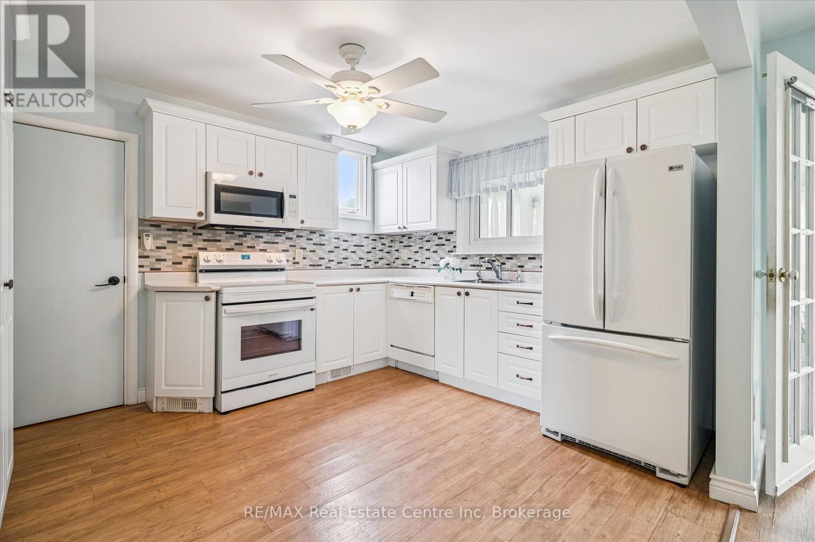 288 Margaret Avenue, Hamilton, Ontario  L8E 2J2 - Photo 6 - X12330197