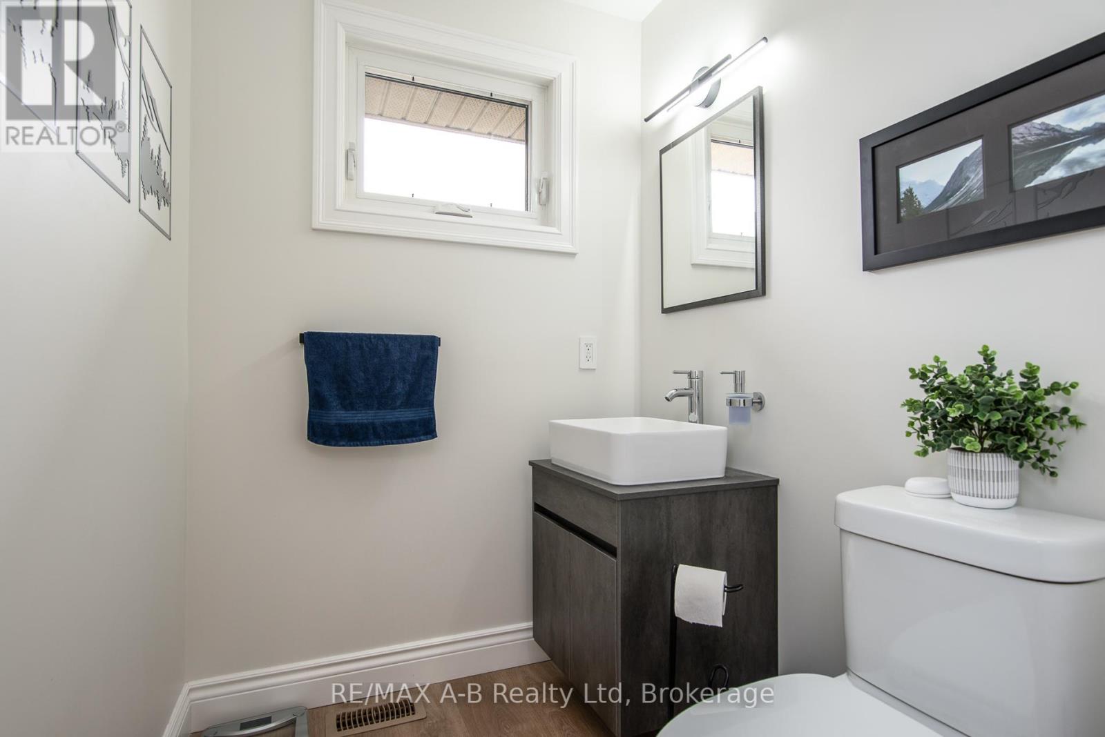 22 Millson Crescent, St. Marys, Ontario  N4X 1E4 - Photo 30 - X12330231