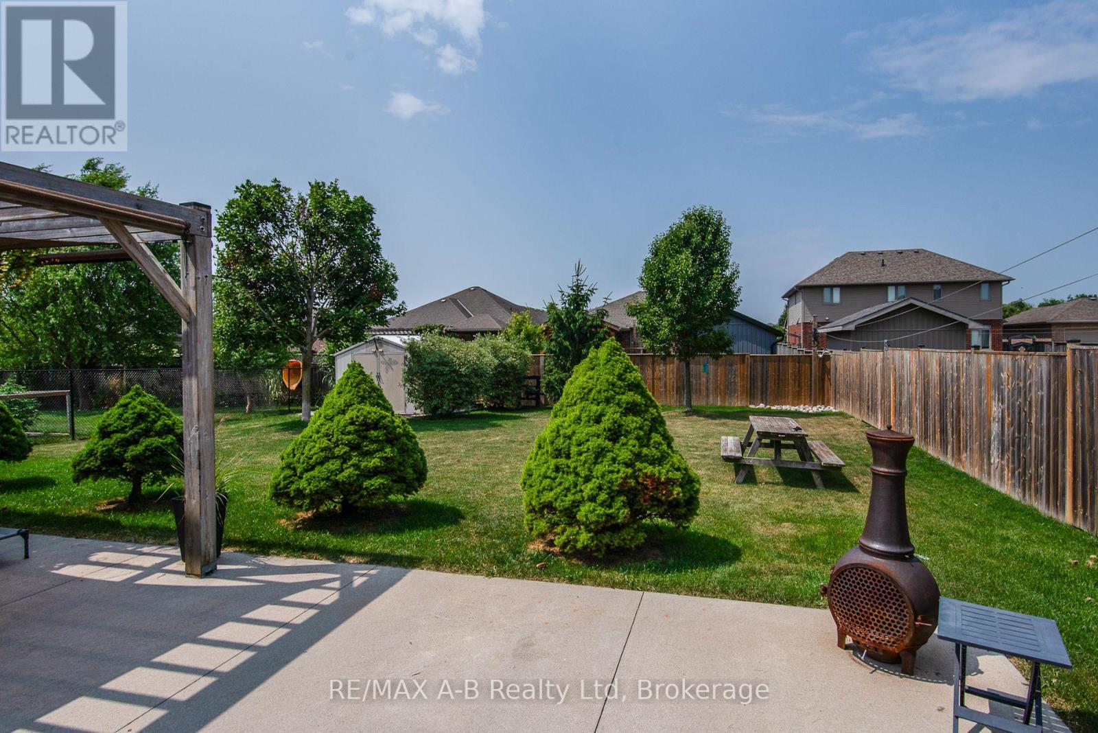 22 Millson Crescent, St. Marys, Ontario  N4X 1E4 - Photo 7 - X12330231