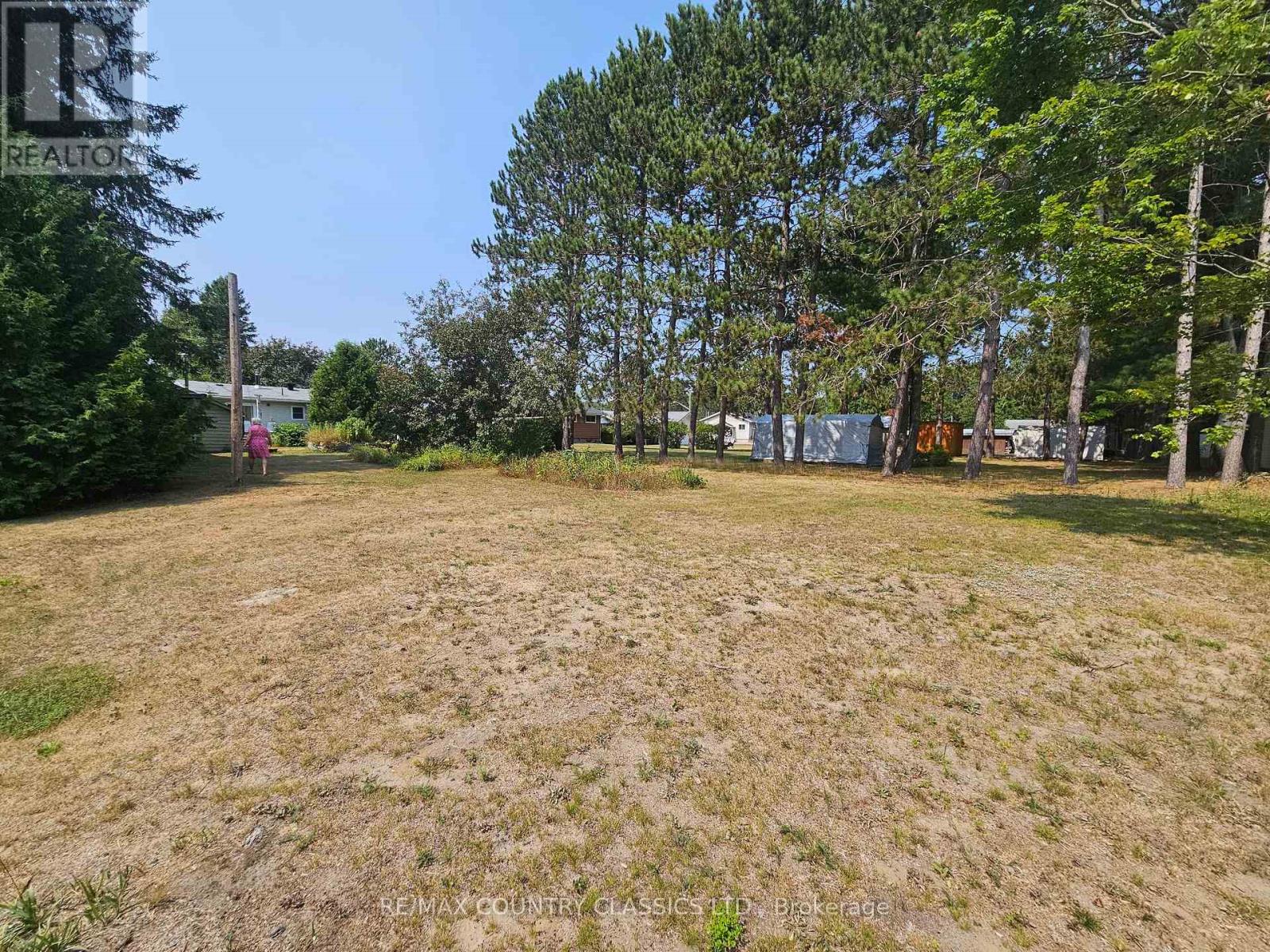39 Lake Street, South Algonquin, Ontario  K0J 2M0 - Photo 31 - X12330289