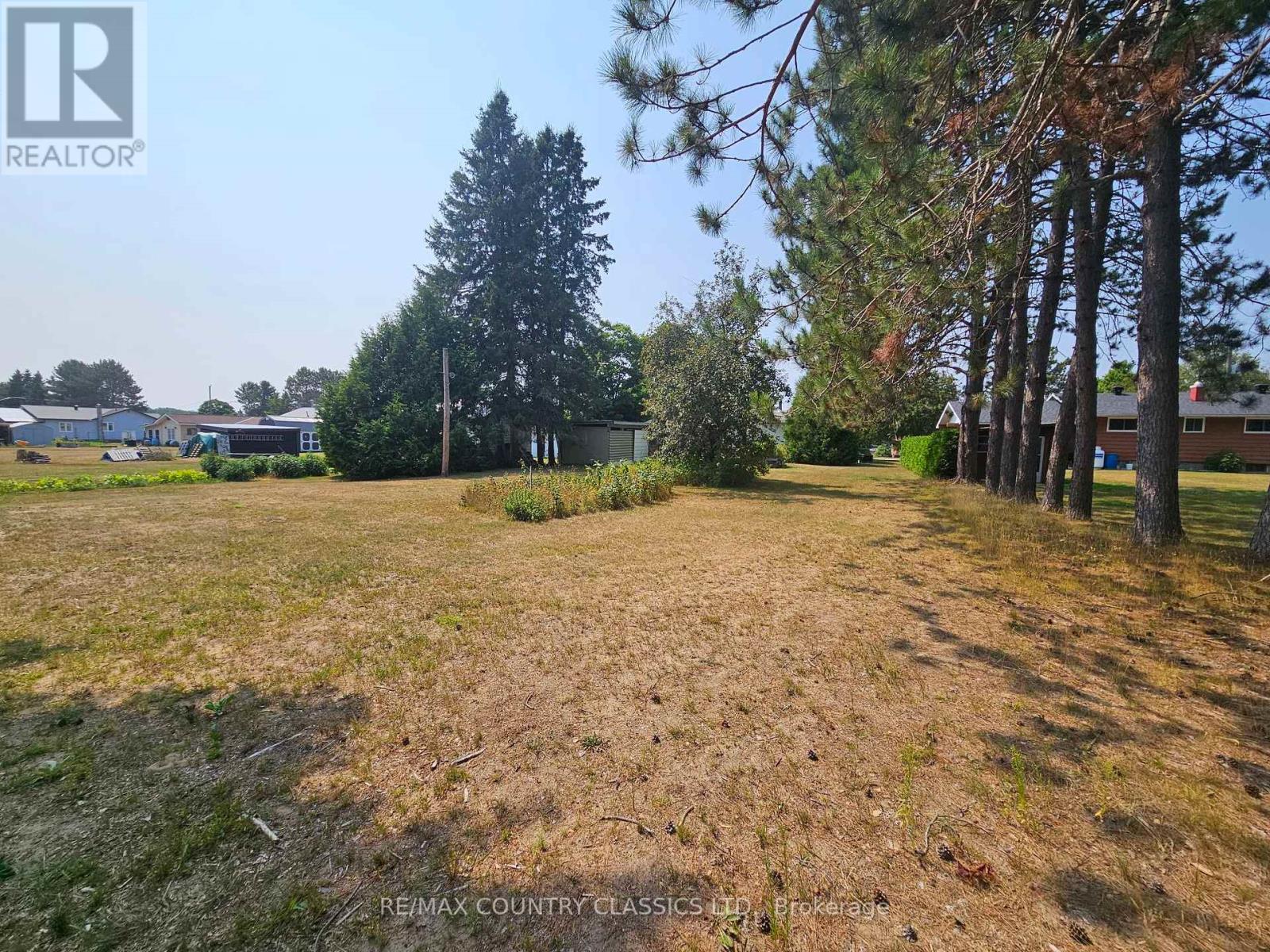 39 Lake Street, South Algonquin, Ontario  K0J 2M0 - Photo 32 - X12330289