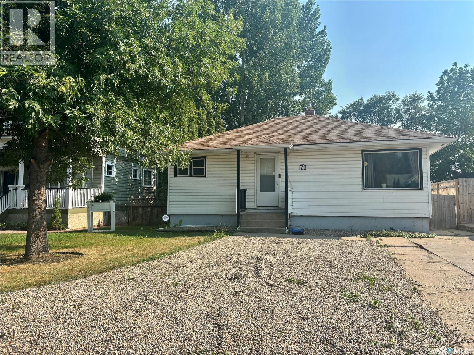 71 22nd STREET E, Prince Albert, Saskatchewan