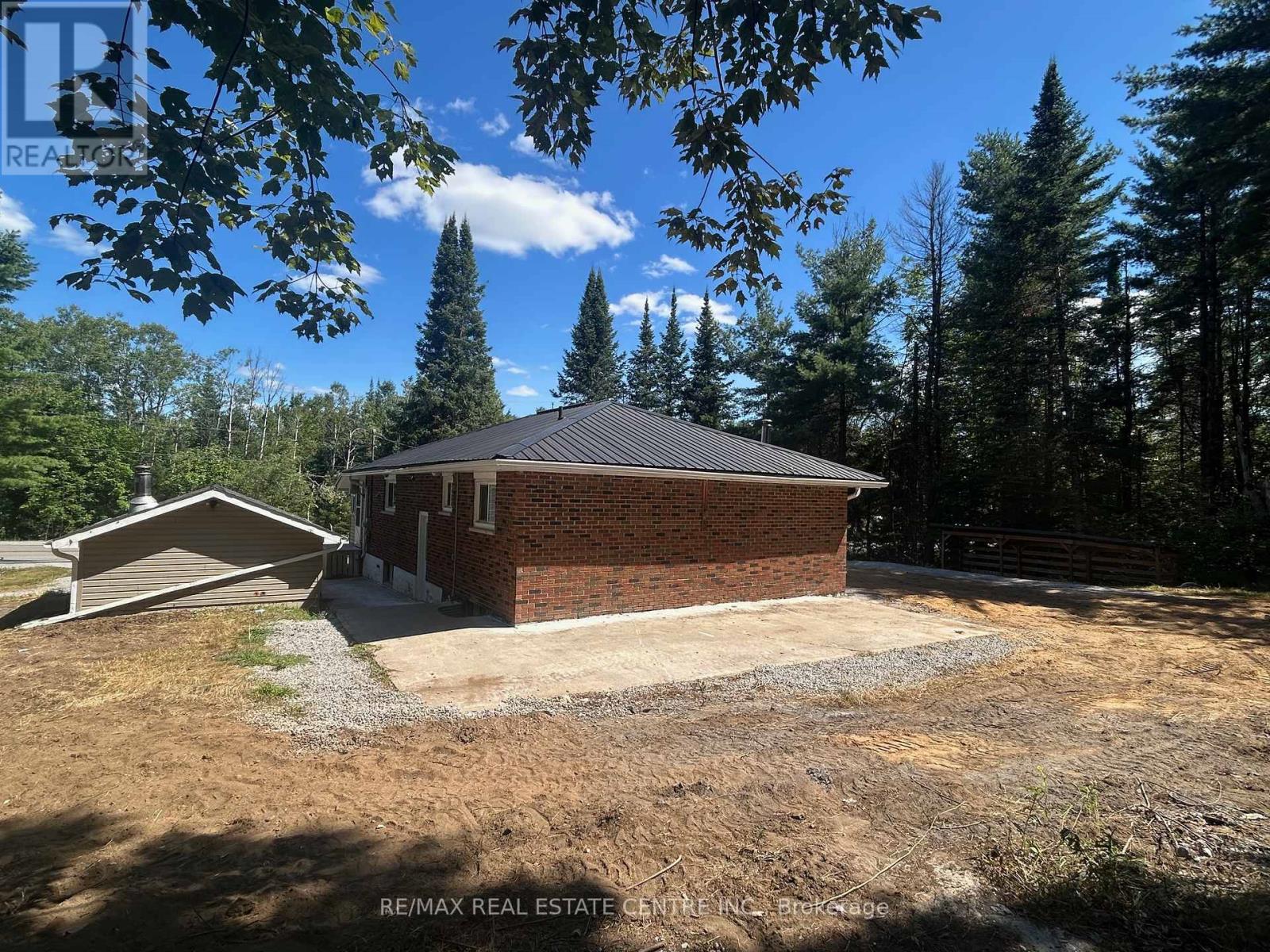 4885 Monck Road, Kawartha Lakes, Ontario  K0M 2A0 - Photo 17 - X12330042