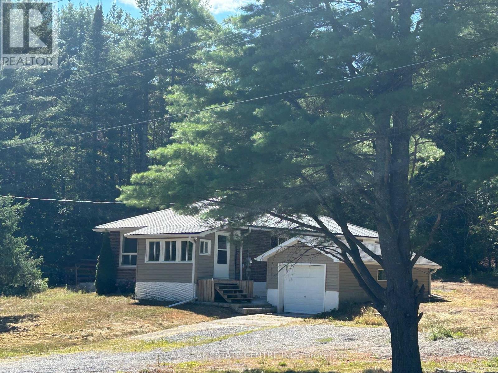 4885 Monck Road, Kawartha Lakes, Ontario  K0M 2A0 - Photo 2 - X12330042