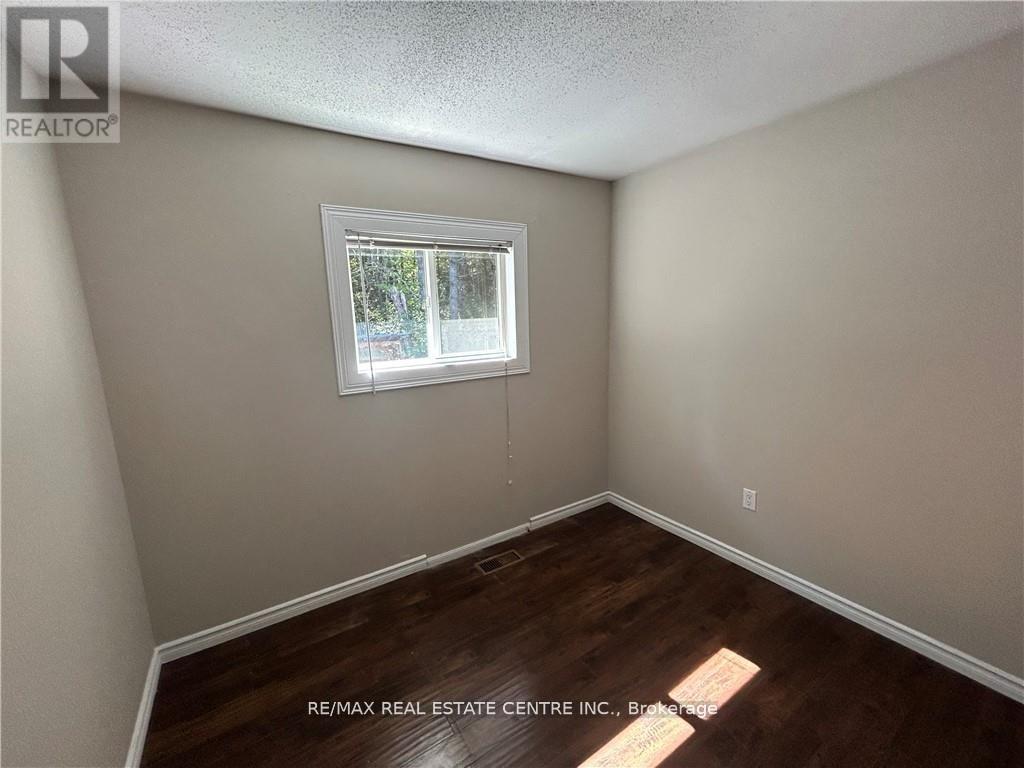 4885 Monck Road, Kawartha Lakes, Ontario  K0M 2A0 - Photo 8 - X12330042