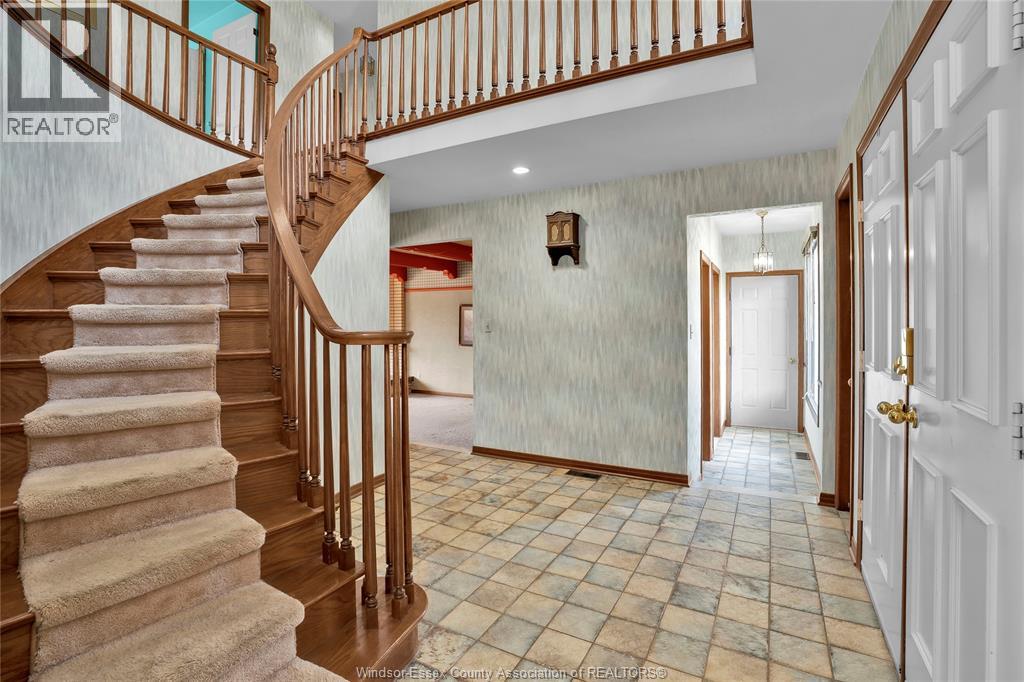 Property at 2810 BOUFFARD image 2
