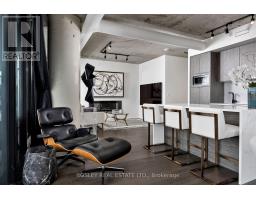 804 - 21 LAWREN HARRIS SQUARE, Toronto, Ontario