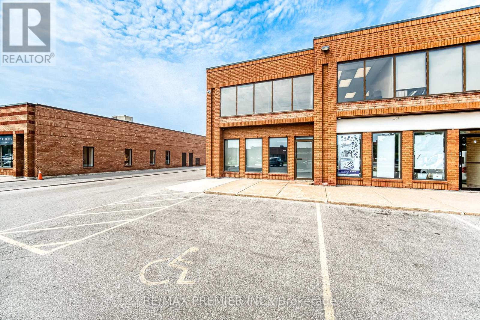 1 - 136 Winges Road, Vaughan (Pine Valley Business Park), Ontario  L4L 6C4 - Photo 5 - N12211933