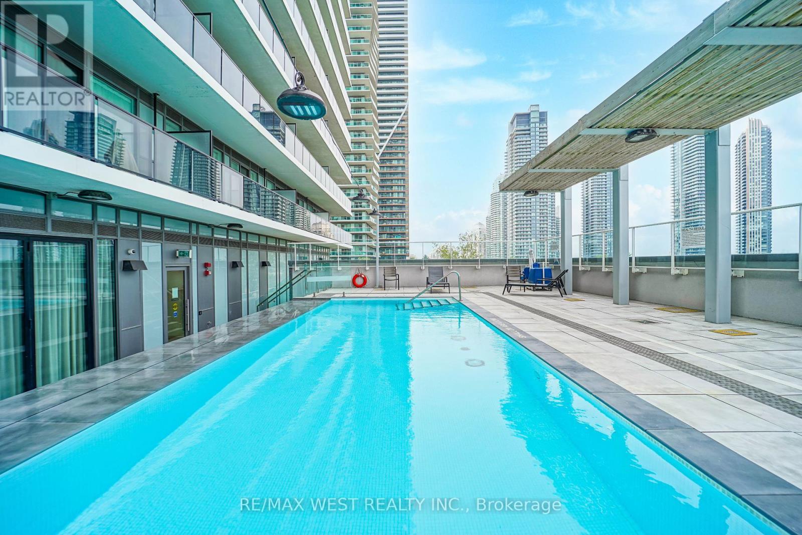 2705 - 70 Annie Craig Drive, Toronto, Ontario  M8V 0G2 - Photo 10 - W12259813