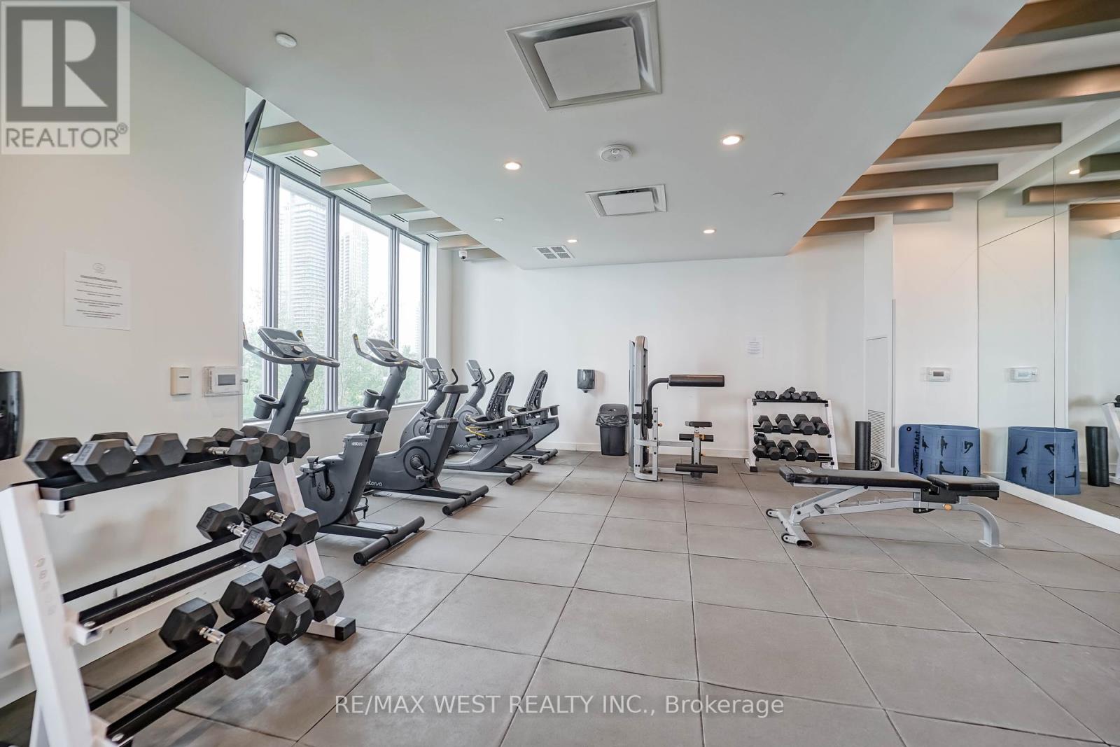 2705 - 70 Annie Craig Drive, Toronto, Ontario  M8V 0G2 - Photo 12 - W12259813