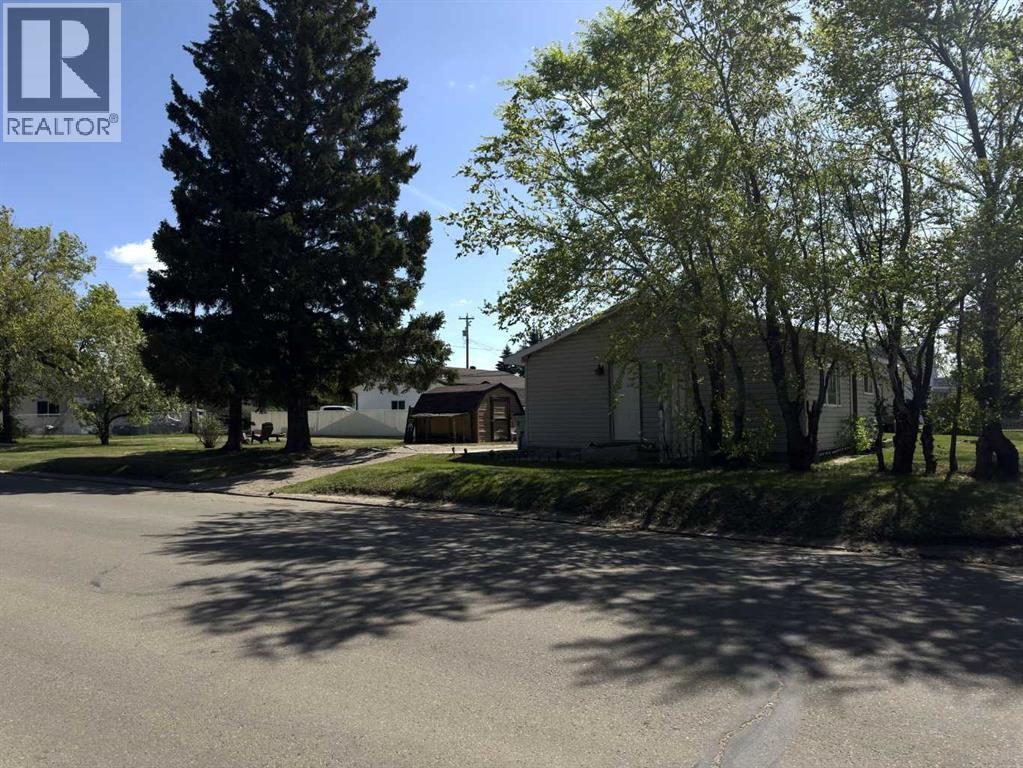 902 7 Avenue, Wainwright, Alberta  T9W 1C8 - Photo 15 - A2225448