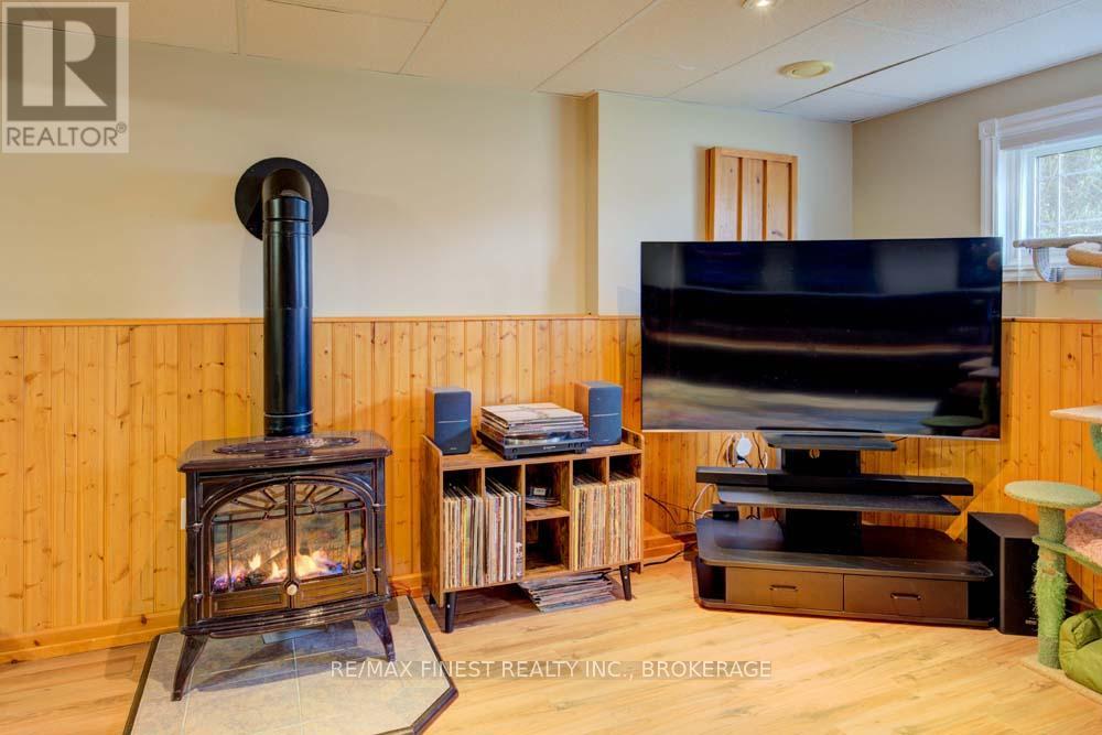 1 Heritage Drive, Loyalist, Ontario  K0H 1G0 - Photo 24 - X12330377