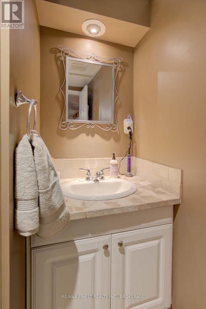 1 Heritage Drive, Loyalist, Ontario  K0H 1G0 - Photo 29 - X12330377