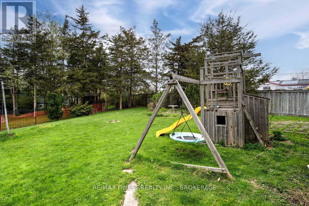 1 Heritage Drive, Loyalist, Ontario  K0H 1G0 - Photo 32 - X12330377