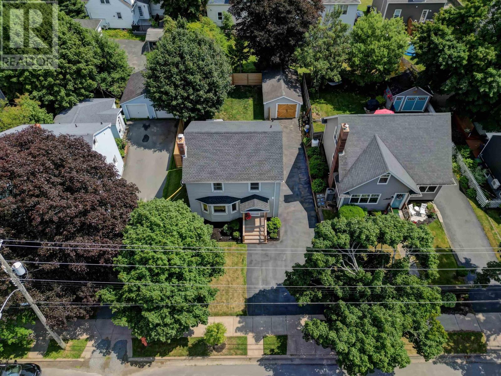 3285 Samuel Walker Drive, Halifax, Nova Scotia  B3L 4A8 - Photo 2 - 202519239