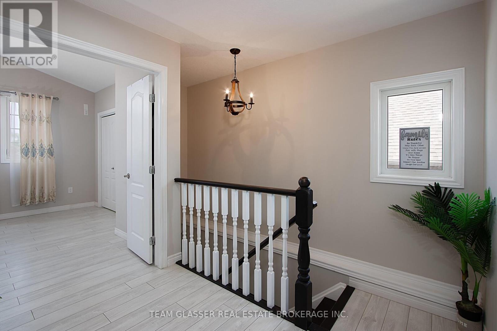 21 Faith Boulevard, St. Thomas, Ontario  N5R 6L3 - Photo 24 - X12330432