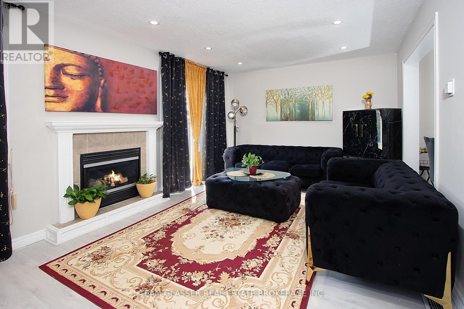 21 Faith Boulevard, St. Thomas, Ontario  N5R 6L3 - Photo 8 - X12330432