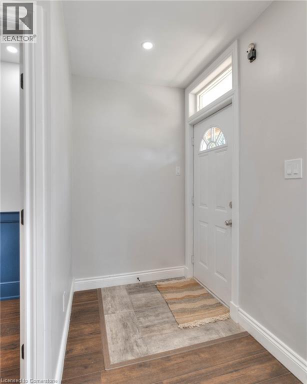 Property at 88 SELKIRK Street image 3